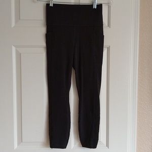 Athleta Salutation Stash Pocket II Cinch 7/8 small